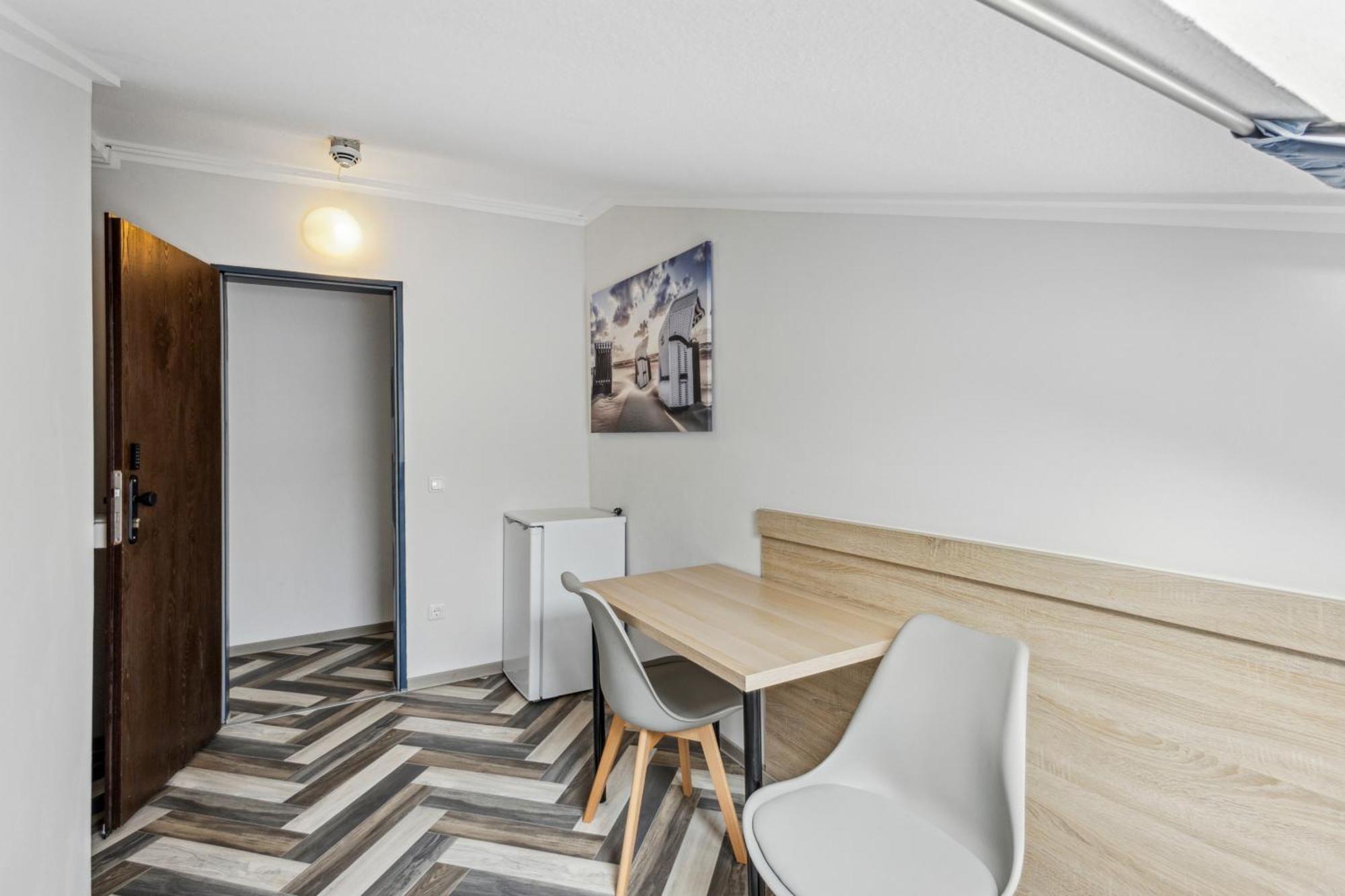 Sali Homes - Ferienwohnung In Kevelaer - Basic Bagian luar foto